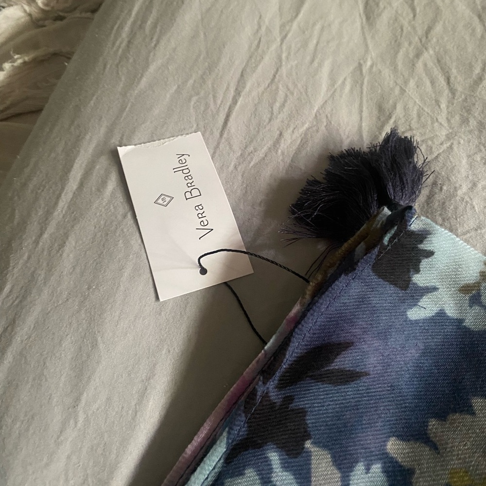Floral Patterned Scarf - Picture 3 of 4